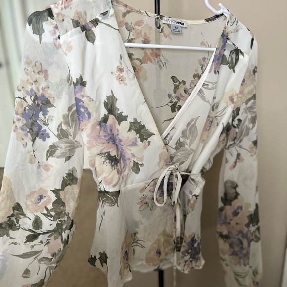 Clothes - Picture 1 of 3